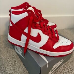 Nike Dunk High Championship White Red
Lowest Ask